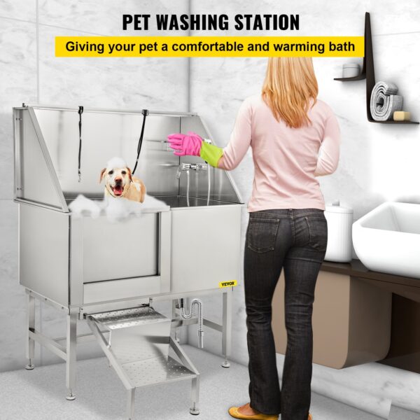 Pet wash station