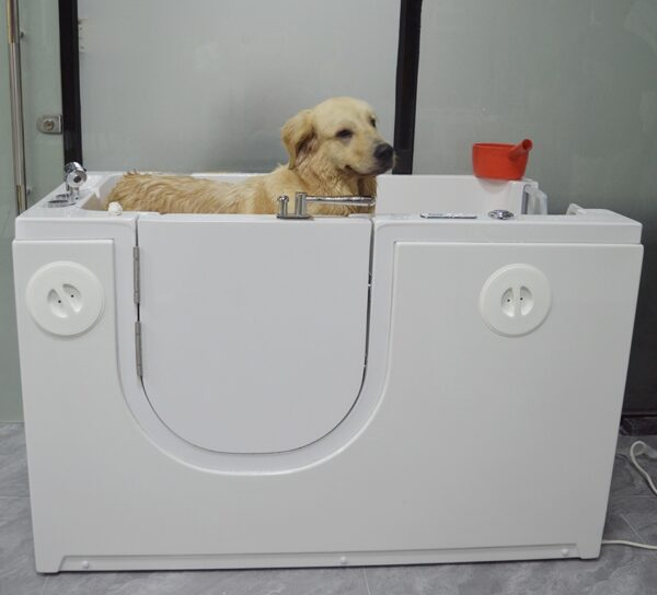 Walk in pet spa